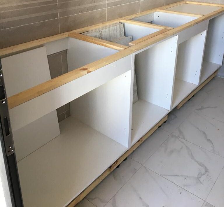 بازسازی کابینت آشپزخانه - صنایع چوب کارن
